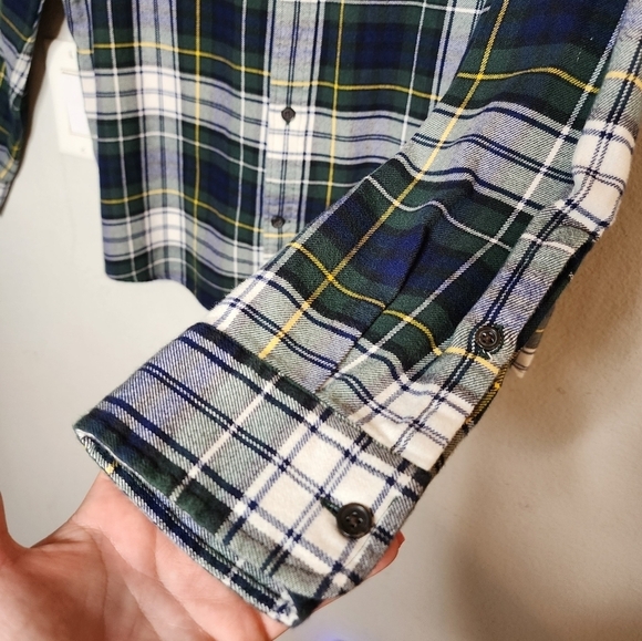 Lands' End Tartan Plaid Flannel long sleeve button down shirt. Men's size XL. - Picture 5 of 13